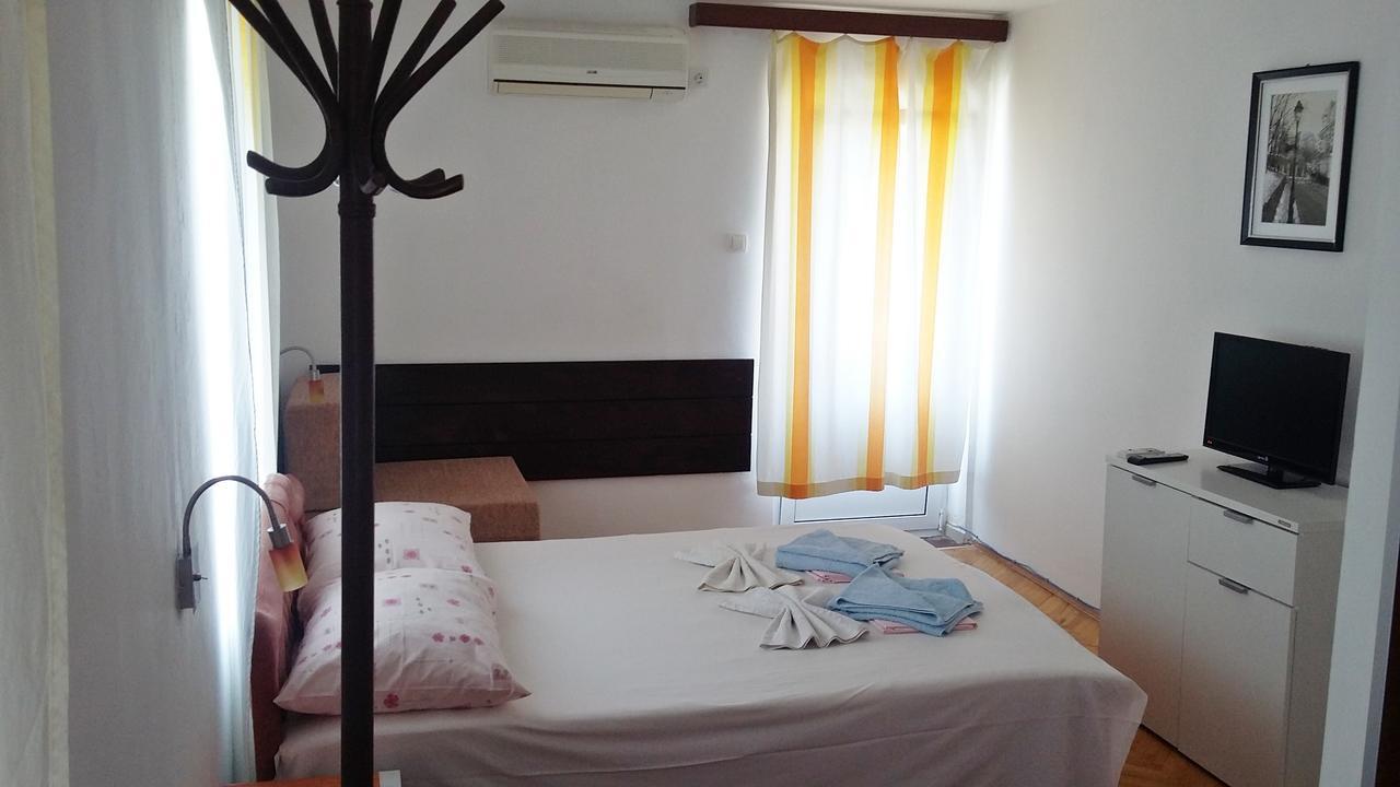 Apartments Slavica Rafailovici บุดวา ภายนอก รูปภาพ